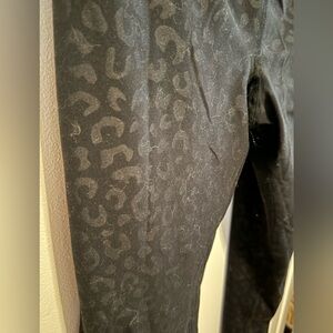 Leopard Print Cross-Back Maternity Leggings